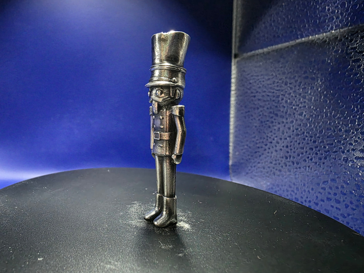 Nut Cracker